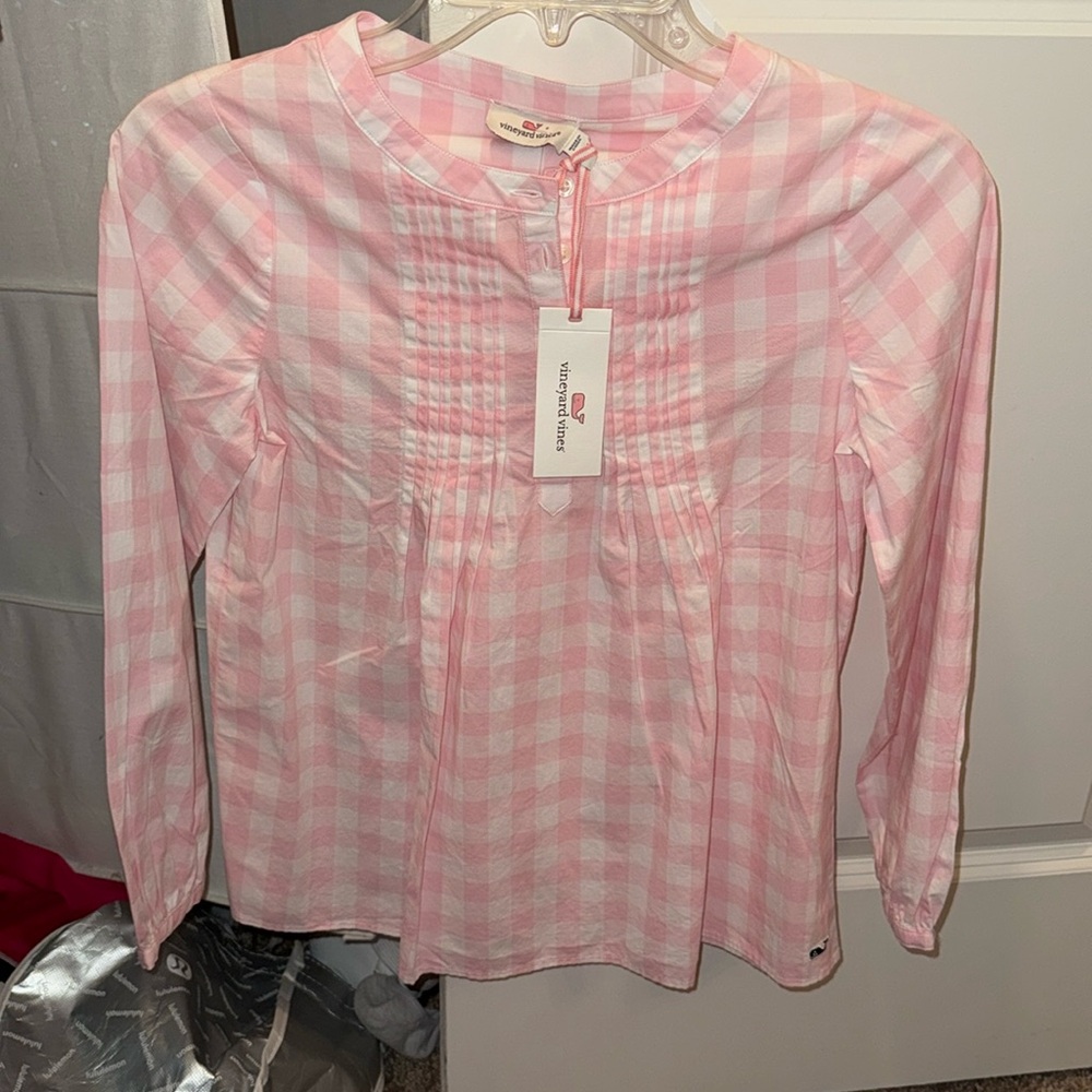 Vineyard Vines pink girls’ button down